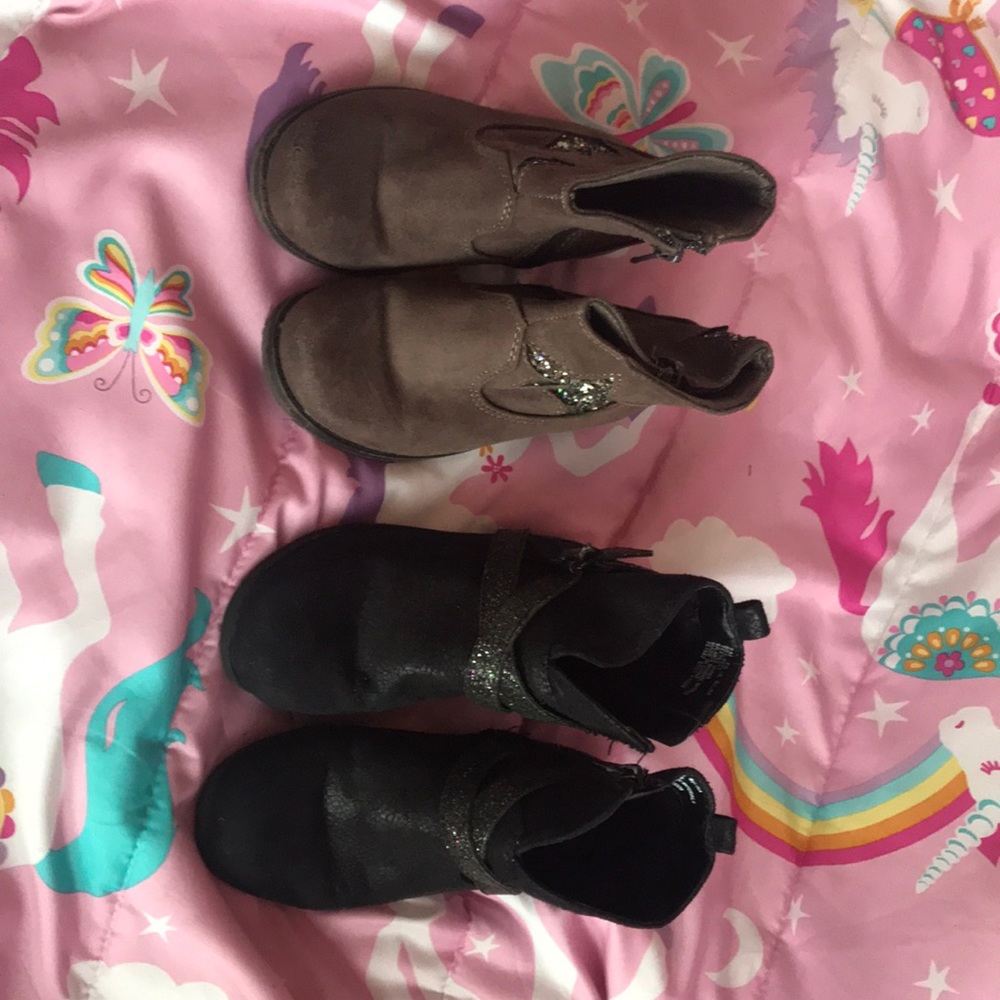 2 pair of boots